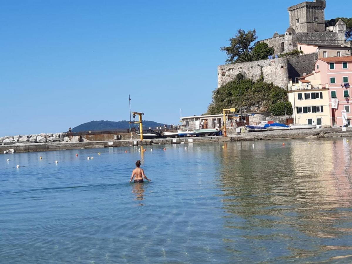 Il Mare Nel Bosco Appartamento Con Terrazza Nella Natura, Vista Mare, Lerici E Isole Eksteriør bilde